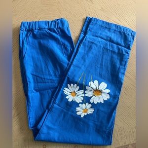 New Without Tags, Women’s Coverup / Beach Pants, Blue. Size Large.